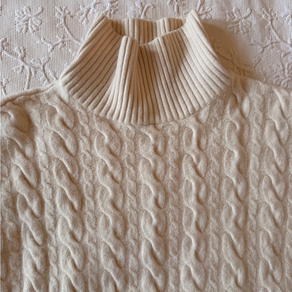 Aritzia Babaton Stargaze Cable Knit Turtleneck Sweater - Picture 3 of 13